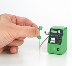 手のひらサイズ＆精巧ギミックの「公衆電話ガチャ」