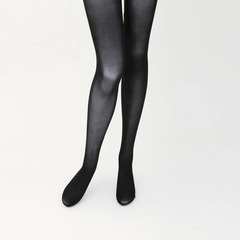 雑誌に&ldquo;綺麗に見える&rdquo;タイツ、「AG by aquagirl」とのコラボで実現。