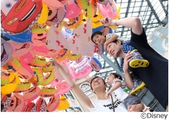 専属のカメラマンとTDLツアー、たくさんのフォトポイントでプロが撮影。