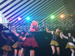 &ldquo;熱&rdquo;苦しいベイビーレイズJAPAN、hideのライブイベントも大盛り上がり。