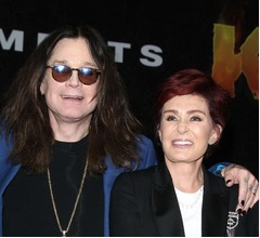 オジー・オズボーン、生放送で妻にサプライズ