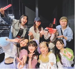 のん、東京女子流メンバーと&ldquo;満面の笑み&rdquo;ショット