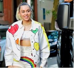 マイリー・サイラスの批判にドルガバ創設者怒る