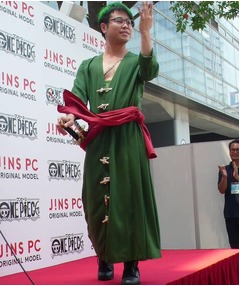 ゾロ井上に小学生「ないない」、拒絶もONE PIECEコスプレにご満悦。