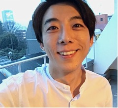 高橋一生がインスタ開設、初投稿はニッコリ笑顔