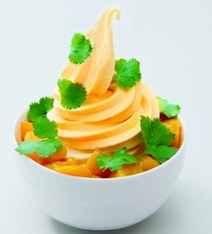 フローズンヨーグルトにパクチー、パーティーランドが限定トッピング。