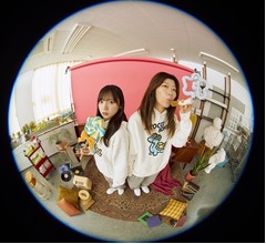 日向坂46・齊藤京子&times;ヒコロヒーの&ldquo;キョコロヒー&rdquo;アーティスト写真解禁