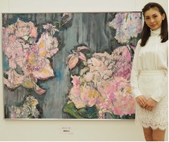 押切もえが2年連続の二科展入選