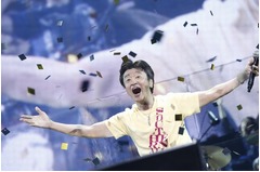 サザンが10年ぶりの東京ドーム、新旧36曲披露に5万人のファン沸く。