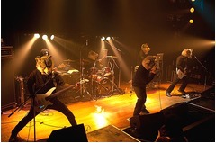 インディーズシーンを賑わせる&ldquo;謎のオオカミ？バンド&rdquo;が渋谷に参上。