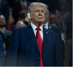 トランプ前米大統領、&ldquo;世界を救うため&rdquo;神が救ってくれたと信じる