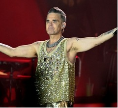 「これまで何人の女性と寝た？」英人気歌手が直球質問に答える