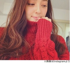 渡部不在「行列」に佐々木希、熱愛イジられる