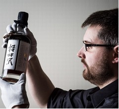 稀少ウイスキー「軽井沢」、競売で高値連発