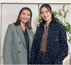 新山千春が15年ぶりに髪バッサリ、愛娘との&ldquo;親子ショット&rdquo;も披露