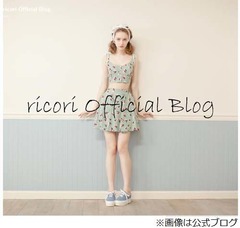 篠田麻里子のブランド全店閉鎖、2012年よりプロデューサー兼デザイナー。