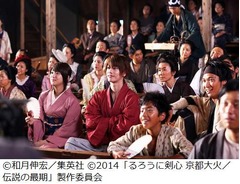 「るろ剣」新キャラ映像を解禁、剣心の愛刀&ldquo;逆刃刀&rdquo;が折れるシーンも。