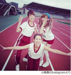 鈴木奈々が益若に「ダサすぎ」、ニーハイ体操服ファッションにダメ出し。