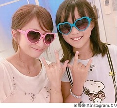 辻希美「ダブルユーみたい」な母娘ショット
