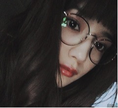 川口春奈の&ldquo;眼鏡姿&rdquo;にファン歓喜