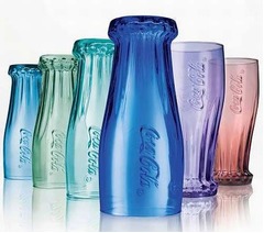 マックが全6色のコークグラス、&ldquo;コンツアーボトル&rdquo;がモチーフ。