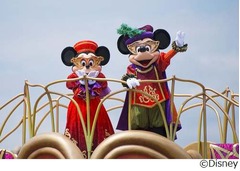 TDRのハロウィーンがスタート、TDSの新しいショーに大盛り上がり。