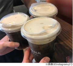 米スタバが導入する&ldquo;ストロー不要のフタ&rdquo;