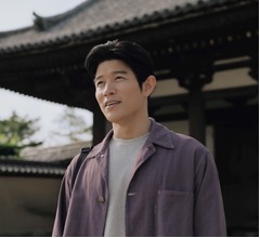 鈴木亮平、18歳のとき以来の&ldquo;世界遺産&rdquo;奈良・法隆寺へ「新鮮な感動があった」