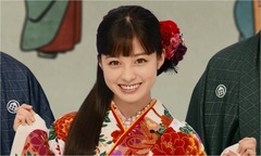 橋本環奈がキュートな晴れ着姿、新春CMで&ldquo;1000年に1人&rdquo;の魅力発揮。