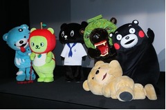 テッドの&ldquo;くま友&rdquo;達が応援に、有吉弘行＆こじはるが舞台挨拶。