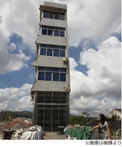 立ち退き拒み&ldquo;切れ端住宅&rdquo;に、水や電気も停められ不便な生活続ける。