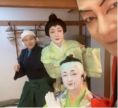 片岡愛之助、妻・藤原紀香も大興奮の&ldquo;公演観に来た人物&rdquo;「違った緊張走りました」