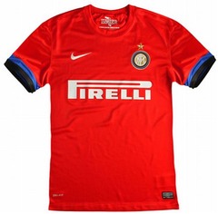 インテルの&ldquo;赤&rdquo;にファン抗議、「歴史と伝統への侮辱」と不買運動も。