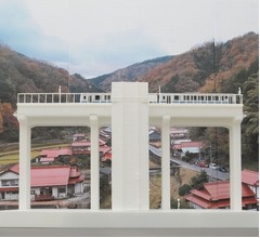 3月31日で廃止、&ldquo;天空の駅&rdquo;を初の模型化