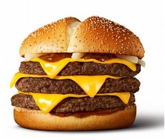 マクドナルド、厚いビーフパティ3枚の&ldquo;サムライマック&rdquo;が1年半ぶり復活