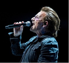 U2がイスラエル音楽フェス犠牲者へ悼歌、&ldquo;歌詞変更&rdquo;した楽曲捧げる