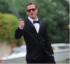 ブラッド・ピット、&ldquo;誰が一番長くシャワーを浴びずにいられるかゲーム&rdquo;いつも勝者だった