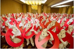 263のゴースト集まりギネス記録、「ゴーストバスターズ」イベントで。