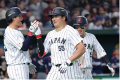 村上、豪快に満塁弾＝ＷＢＣ