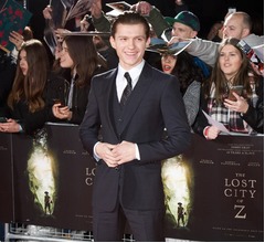 スパイダーマンのトム・ホランド、いじめられた過去