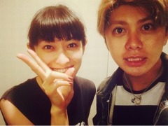 山田優＆親太朗の仲良し写真、誕生日に弟から姉へ「おめでとおお！」。