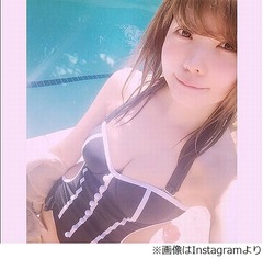 益若つばさのセクシーな水着姿に絶賛