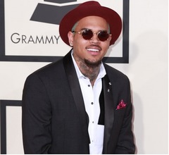 クリス・ブラウンのビザ下りず日本公演延期