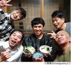 松本人志ら豪華メンバー、小島よしお結婚祝う
