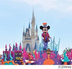 TDLで全身仮装&ldquo;特別な1週間&rdquo;、ディズニーキャラに扮しパーク楽しむ。