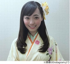 &ldquo;まいんちゃん&rdquo;福原遥が人生初の袴姿