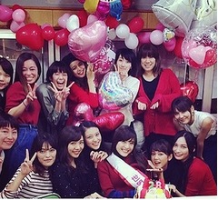 波瑠・桐谷・武井・大政らで佐藤ありさ祝う会