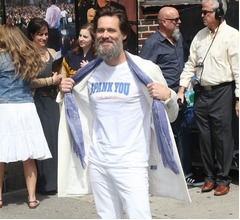 ジム・キャリーのヒゲ、本人の人気を超える