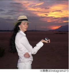 ミック・ジャガーが亡き恋人の誕生日祝う、Instagramに想い出の写真。