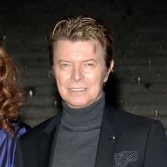 スポンジ・ボブに豪華な顔触れ、ボウイらミュージカル曲書き下ろし。